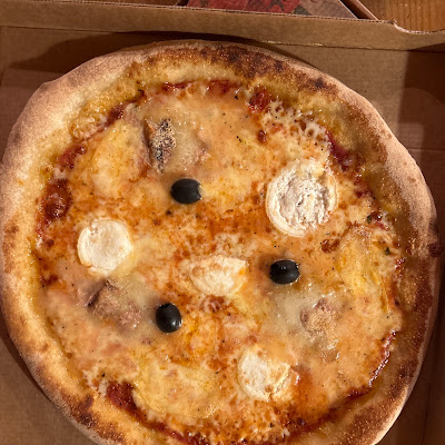 Momento Pizzas à Megève : plat photographié par Léa LANGLOIS